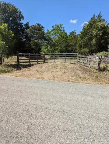 1931 Watterson Road Red Rock TX 78662