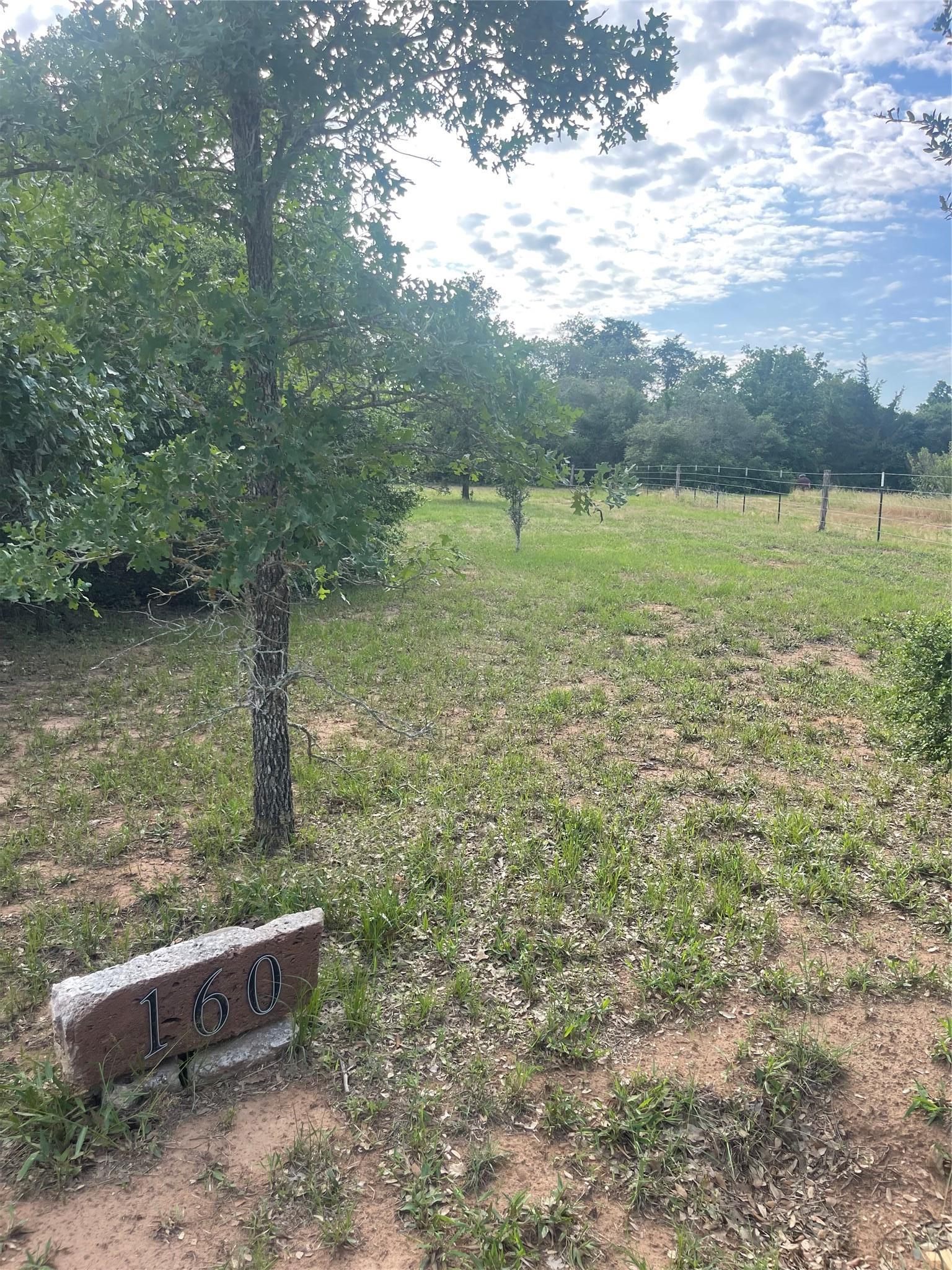 160 Radcliff Lane Harwood TX 78953