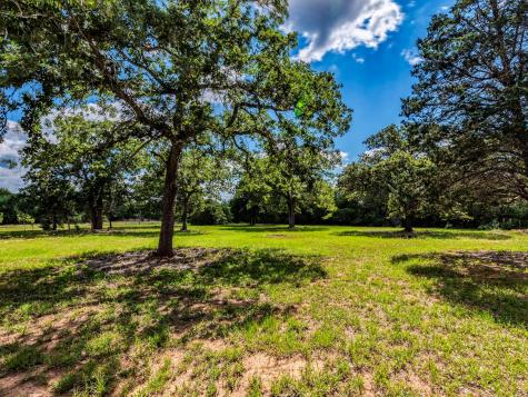 160 Radcliff Lane Harwood TX 78953