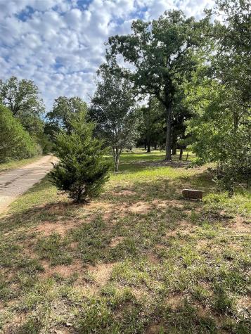 160 Radcliff Lane Harwood TX 78953