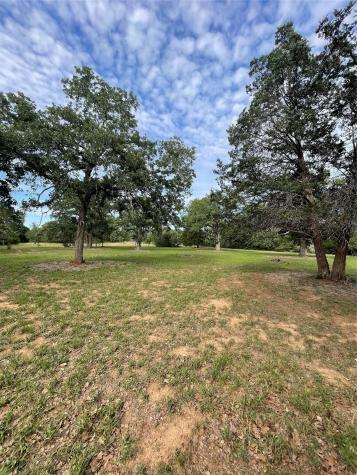 160 Radcliff Lane Harwood TX 78953