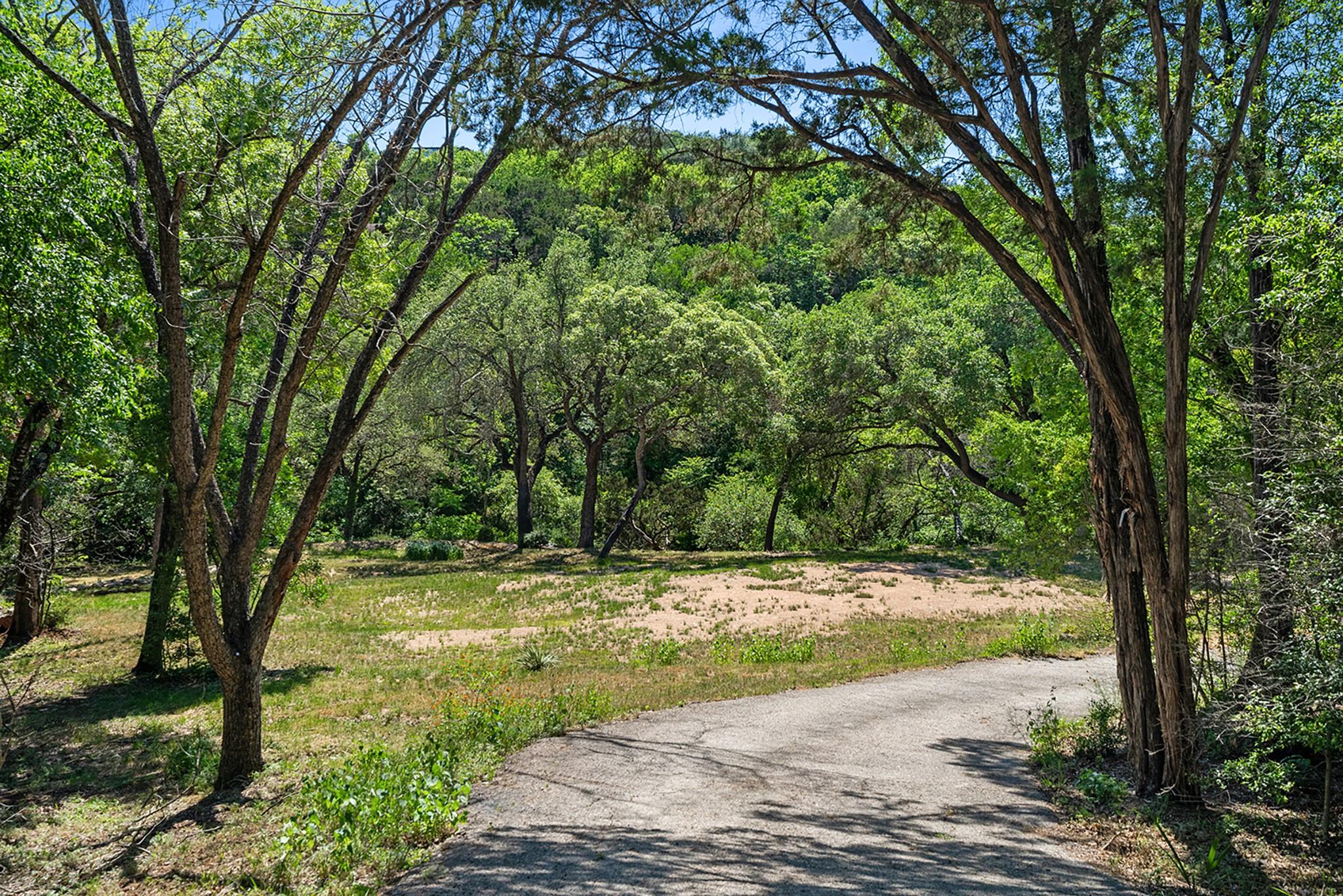 1 Shadybrook Cove Austin TX 78746