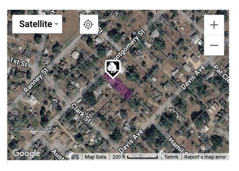 311 Montgomery Street Yoakum TX 77995