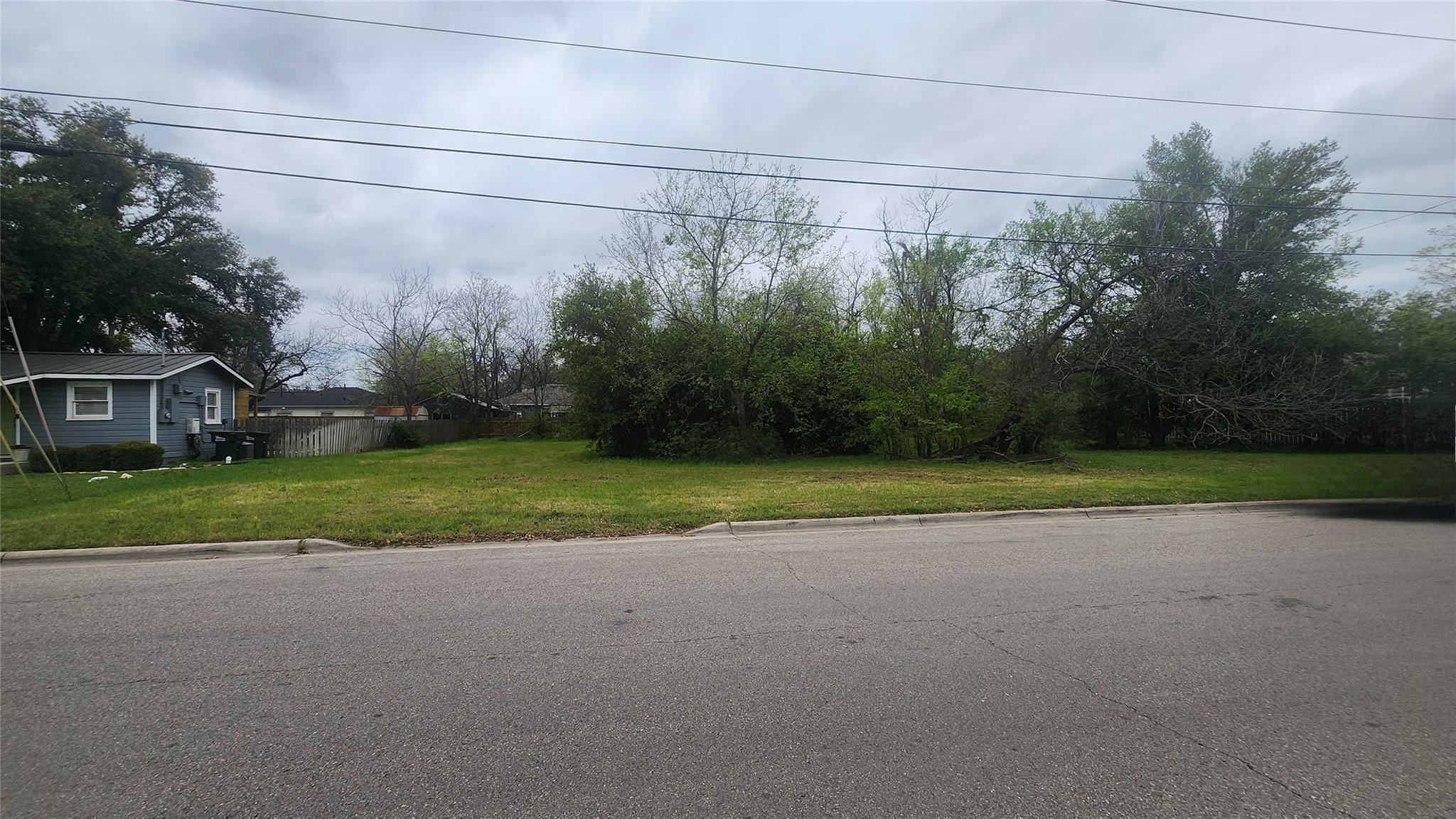 1210 S Myrtle Street Georgetown TX 78626