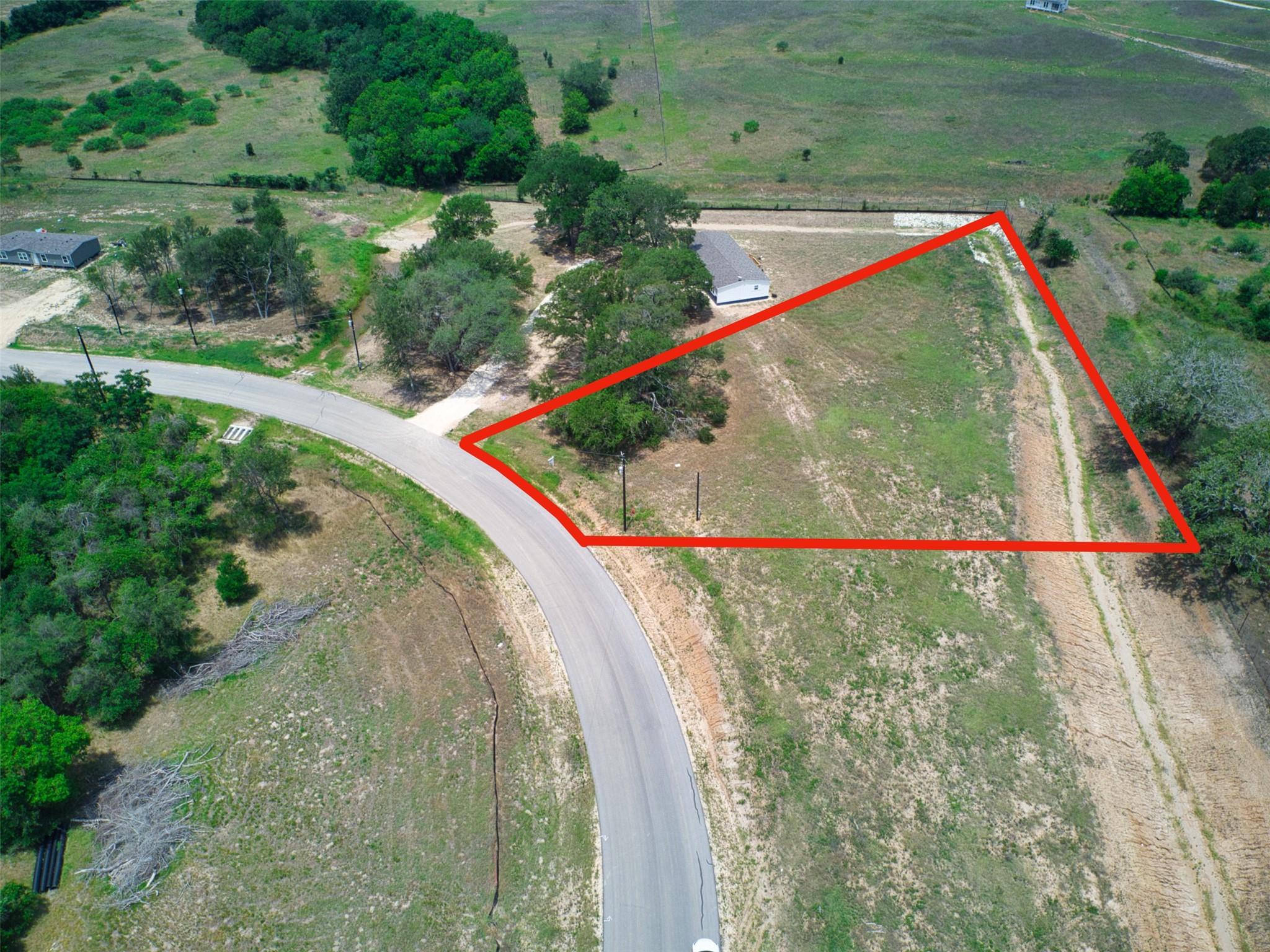 534 Ferguson Loop Dale TX 78616