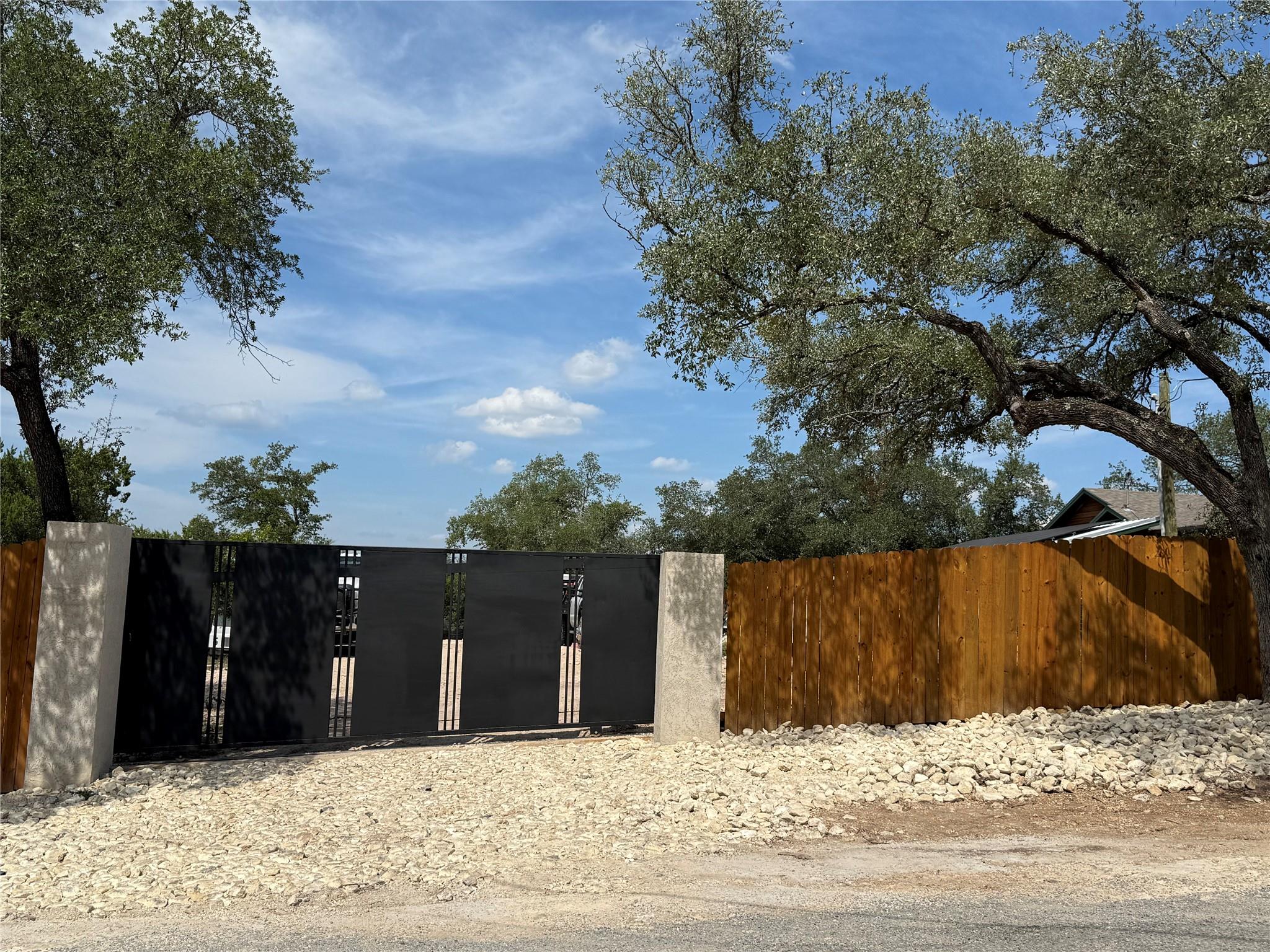 10300 Little Creek Circle Dripping Springs TX 78620