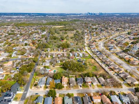 8203 Longview Road Austin TX 78745