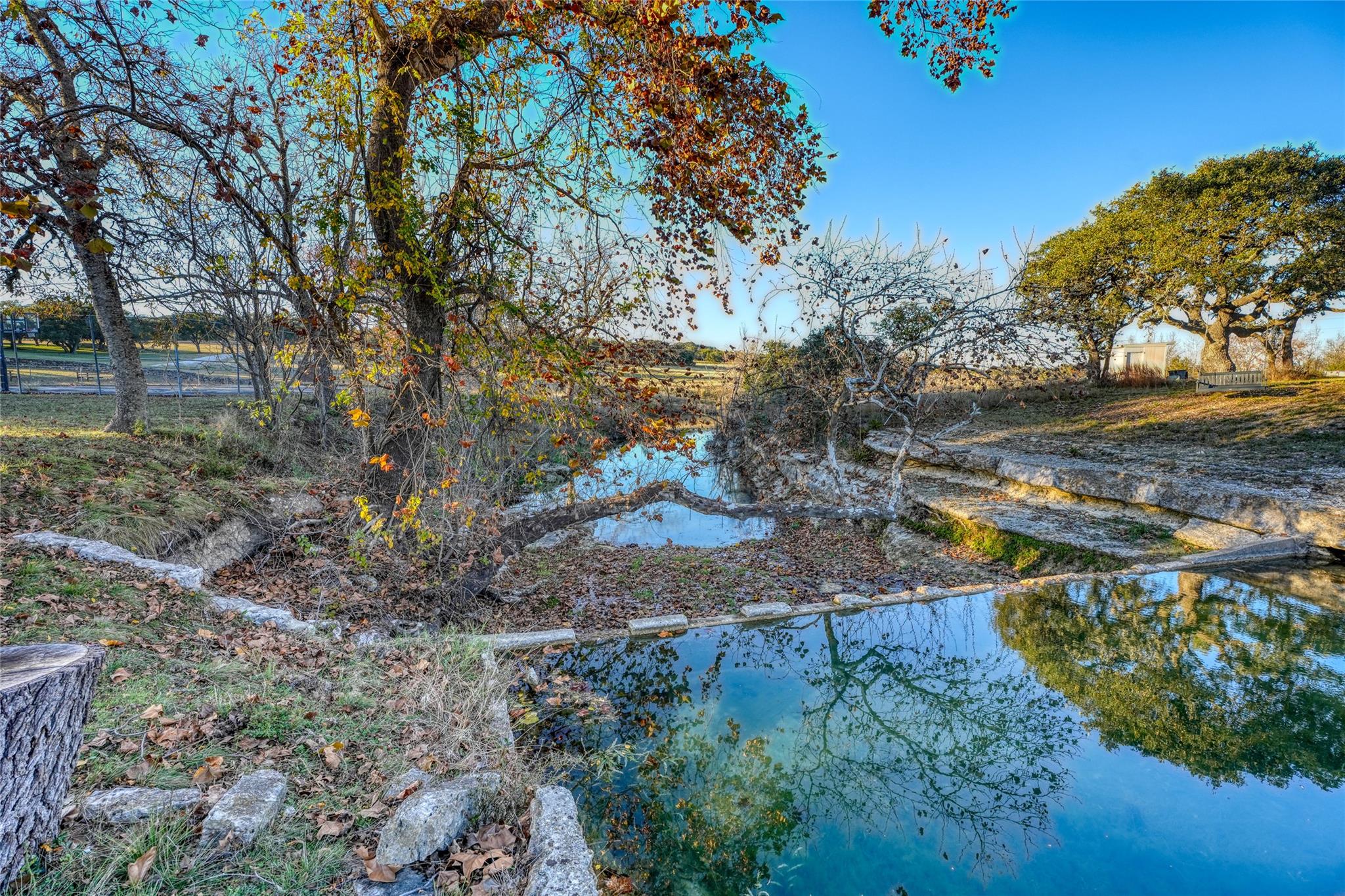 136 & 137 Falling Oak Drive Blanco TX 78606