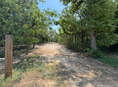 1480 County Road B Lexington TX 78947
