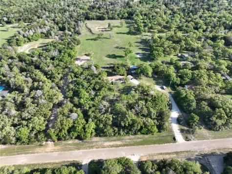1480 County Road B Lexington TX 78947