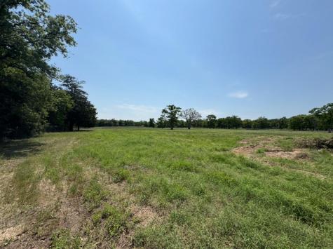 1480 County Road B Lexington TX 78947