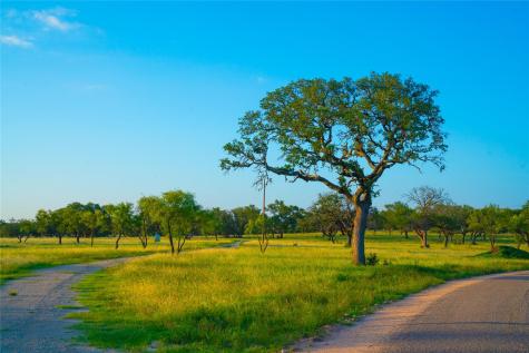000 Rolling Oaks Ranch Johnson City TX 78636