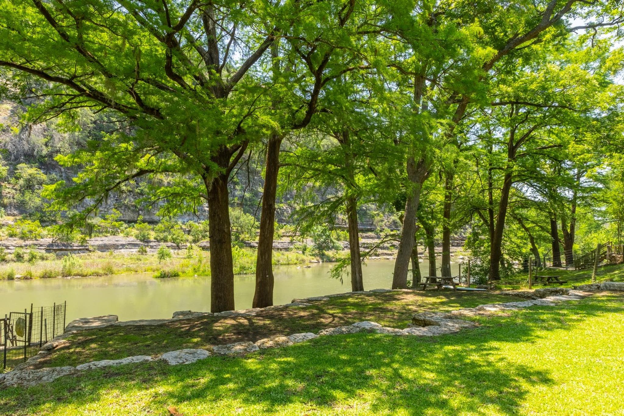 8560 River Road New Braunfels TX 78132