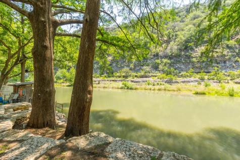 8560 River Road New Braunfels TX 78132