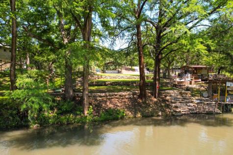 8560 River Road New Braunfels TX 78132