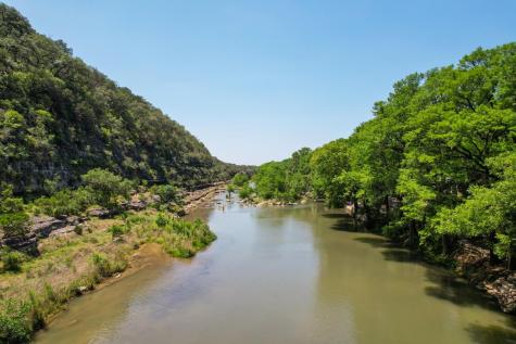 8560 River Road New Braunfels TX 78132