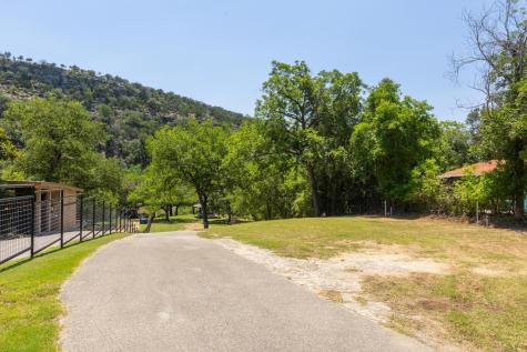 8560 River Road New Braunfels TX 78132