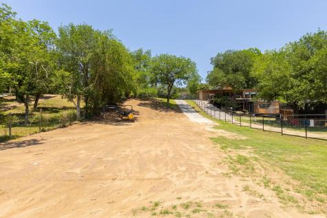 8560 River Road New Braunfels TX 78132