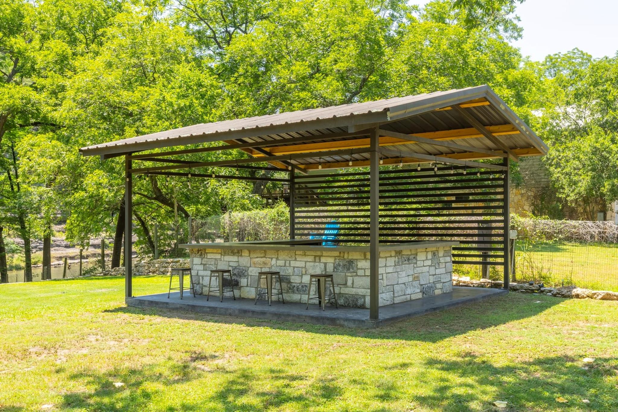 8560 River Road New Braunfels TX 78132