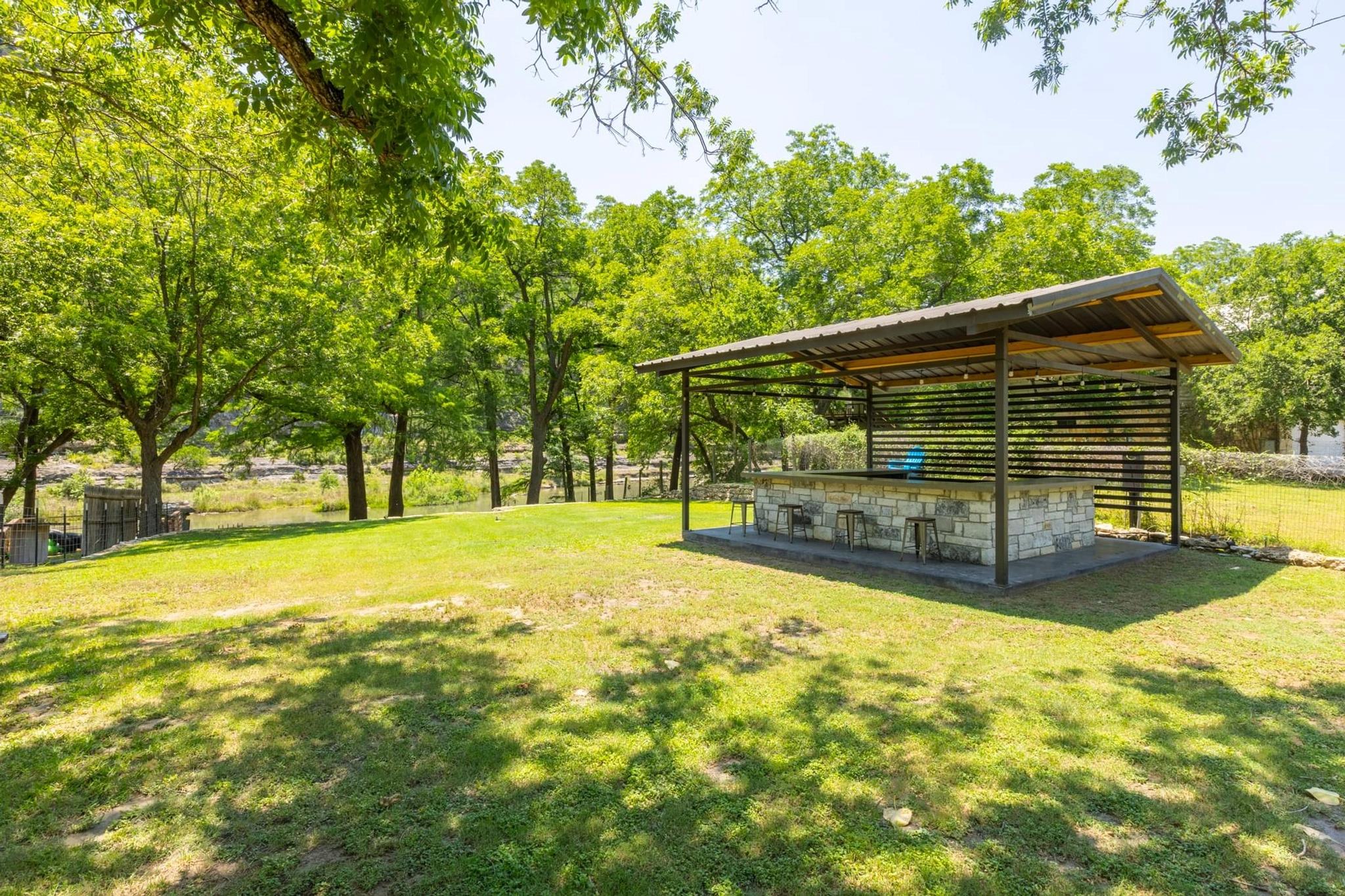 8560 River Road New Braunfels TX 78132