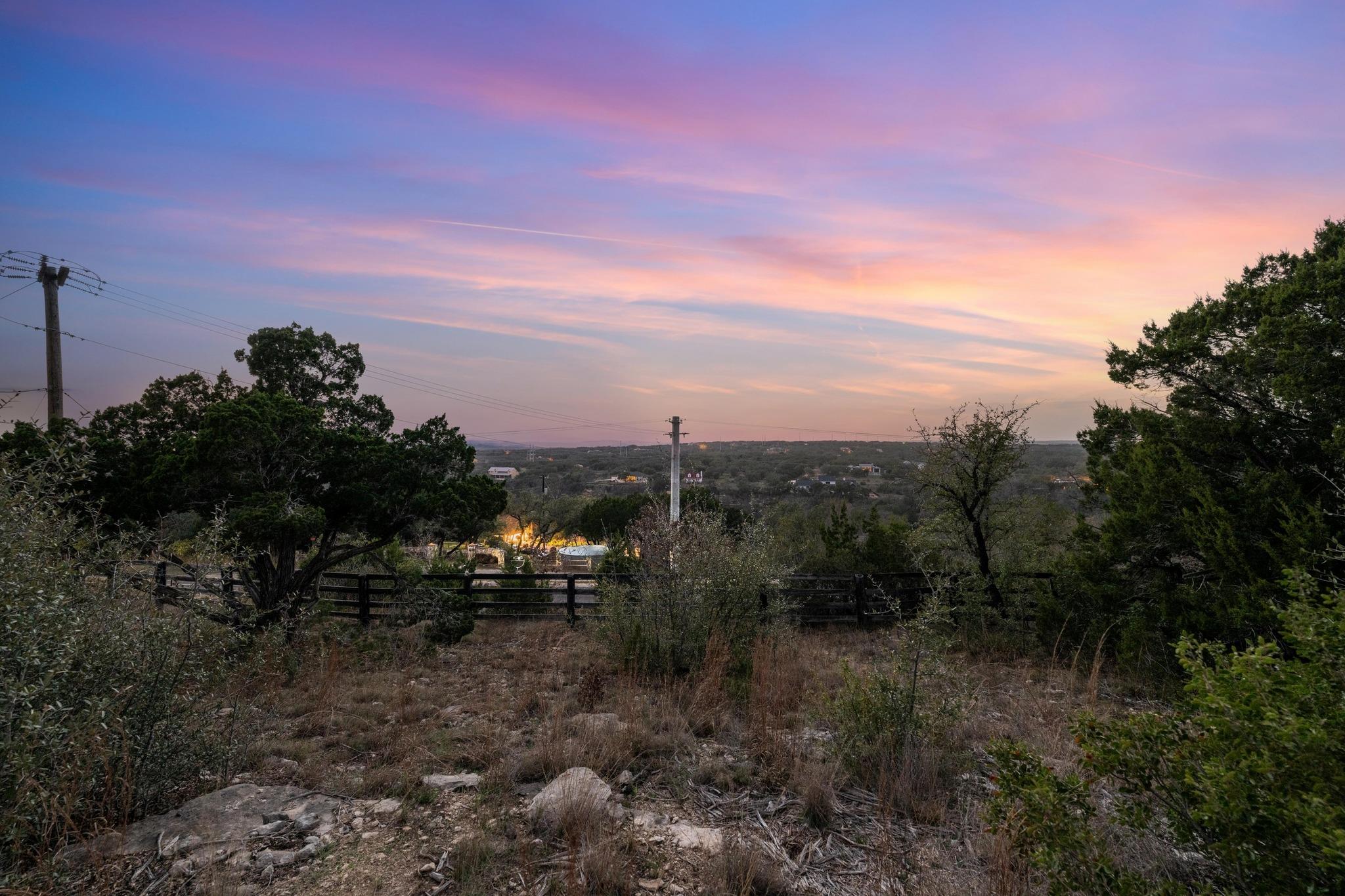 1724 Night Life Cove Spicewood TX 78669