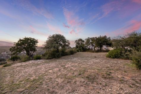 1724 Night Life Cove Spicewood TX 78669