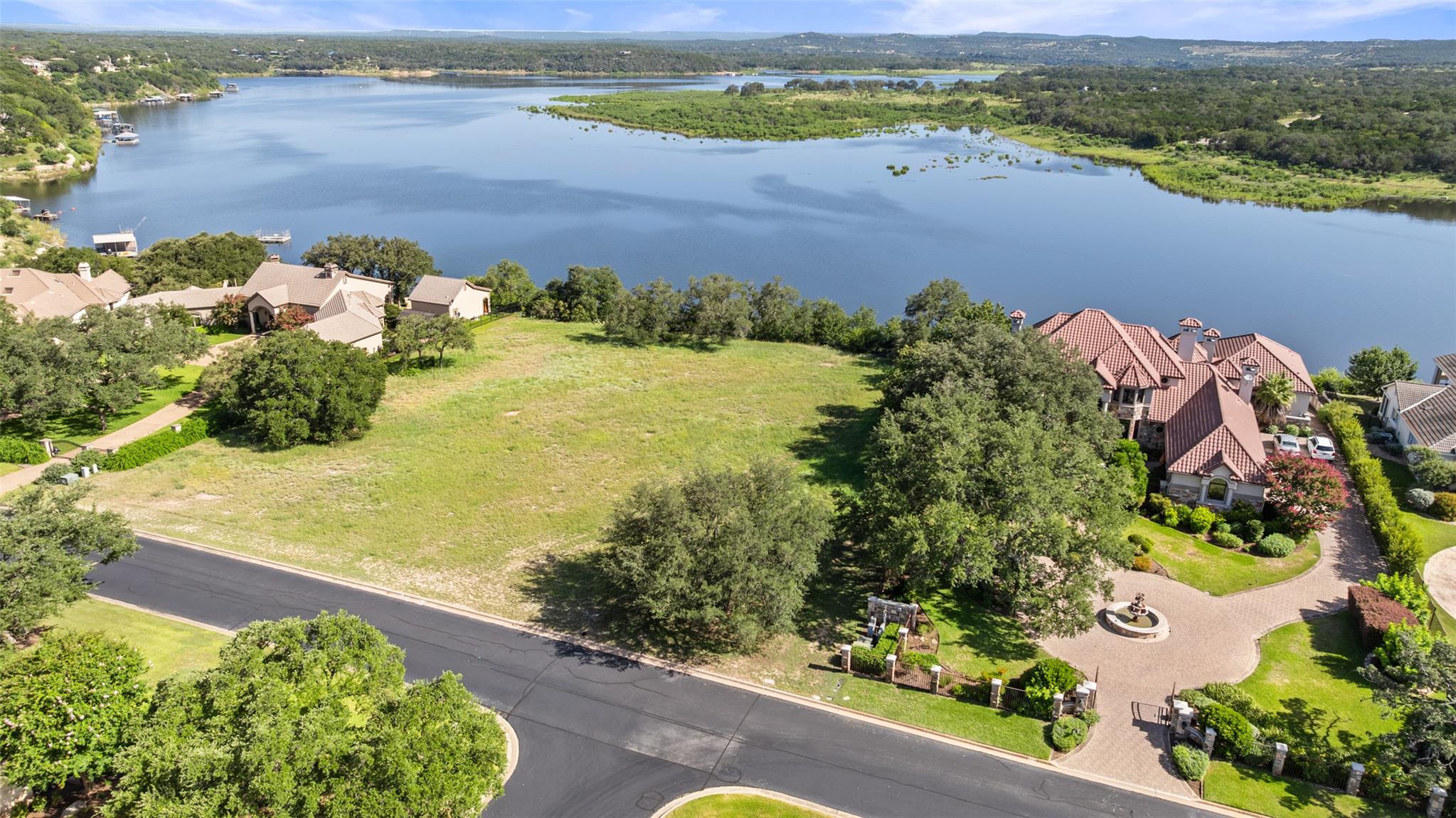 26212 Countryside Drive Spicewood TX 78669