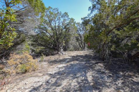 370-B Kothman Road Dripping Springs TX 78620