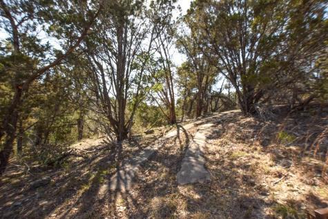 370-B Kothman Road Dripping Springs TX 78620