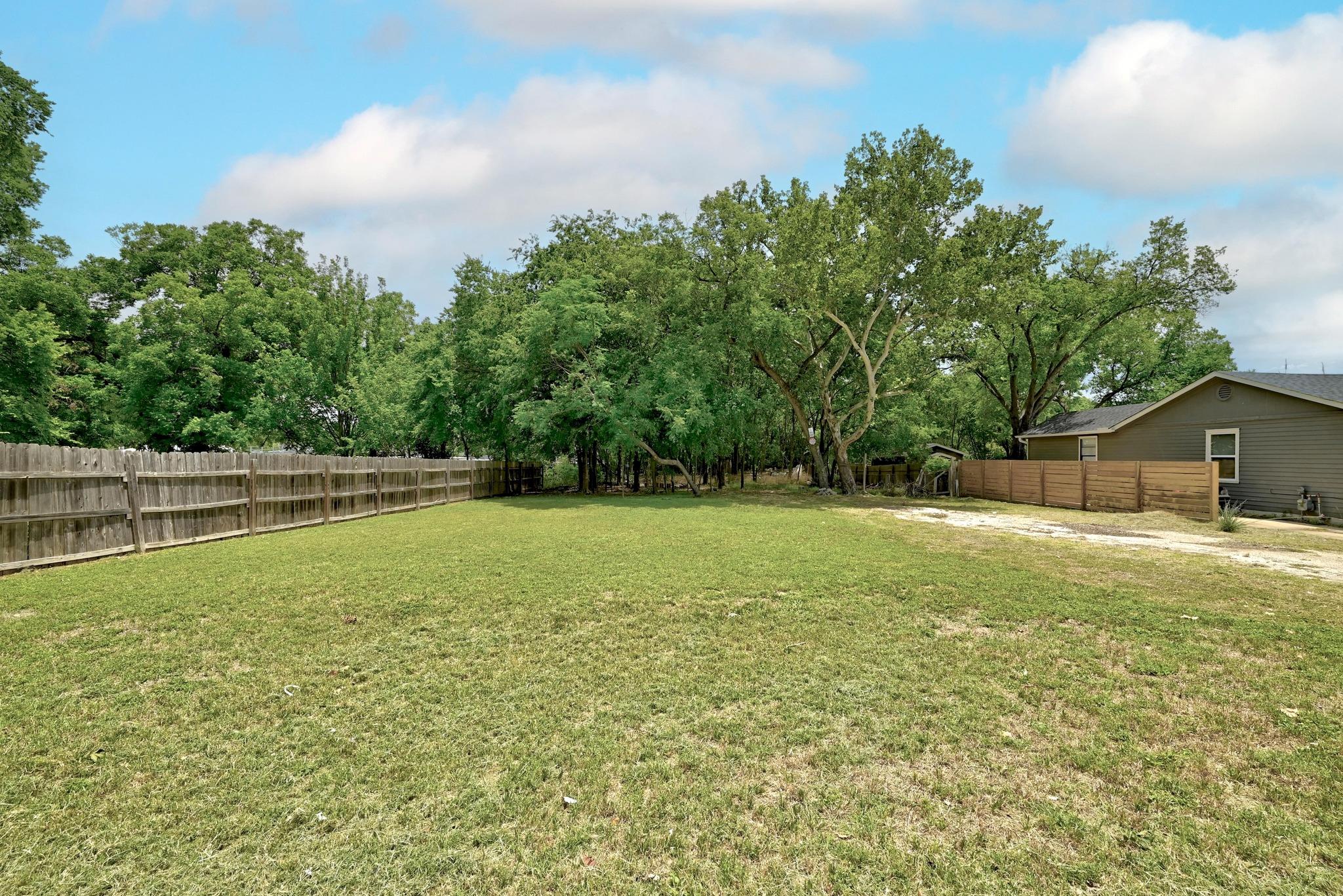 504 W Elliott Street Austin TX 78753