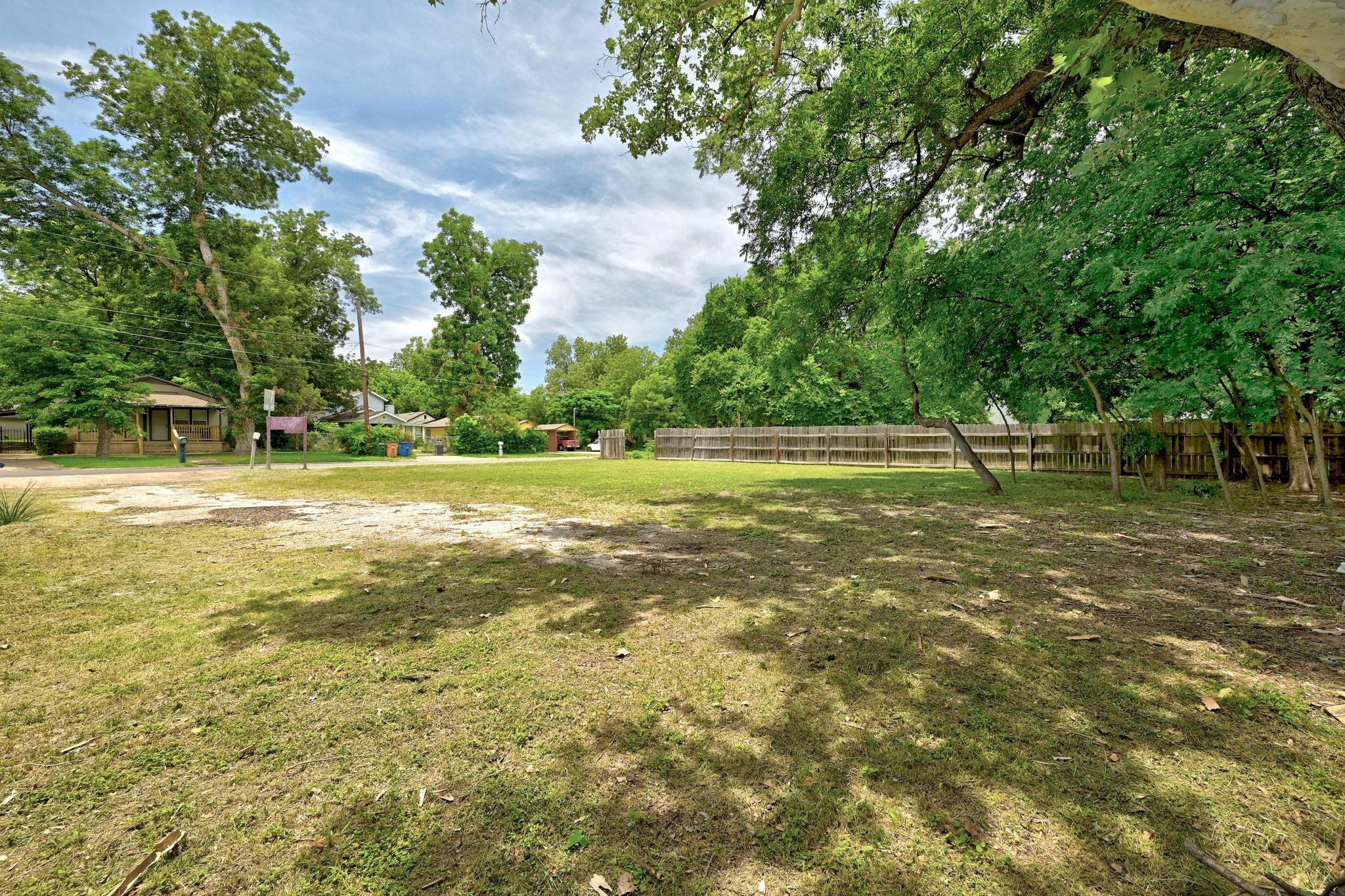 504 W Elliott Street Austin TX 78753
