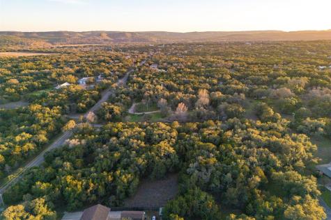 202, 204, 208 Thomas Oaks Drive Wimberley TX 78676