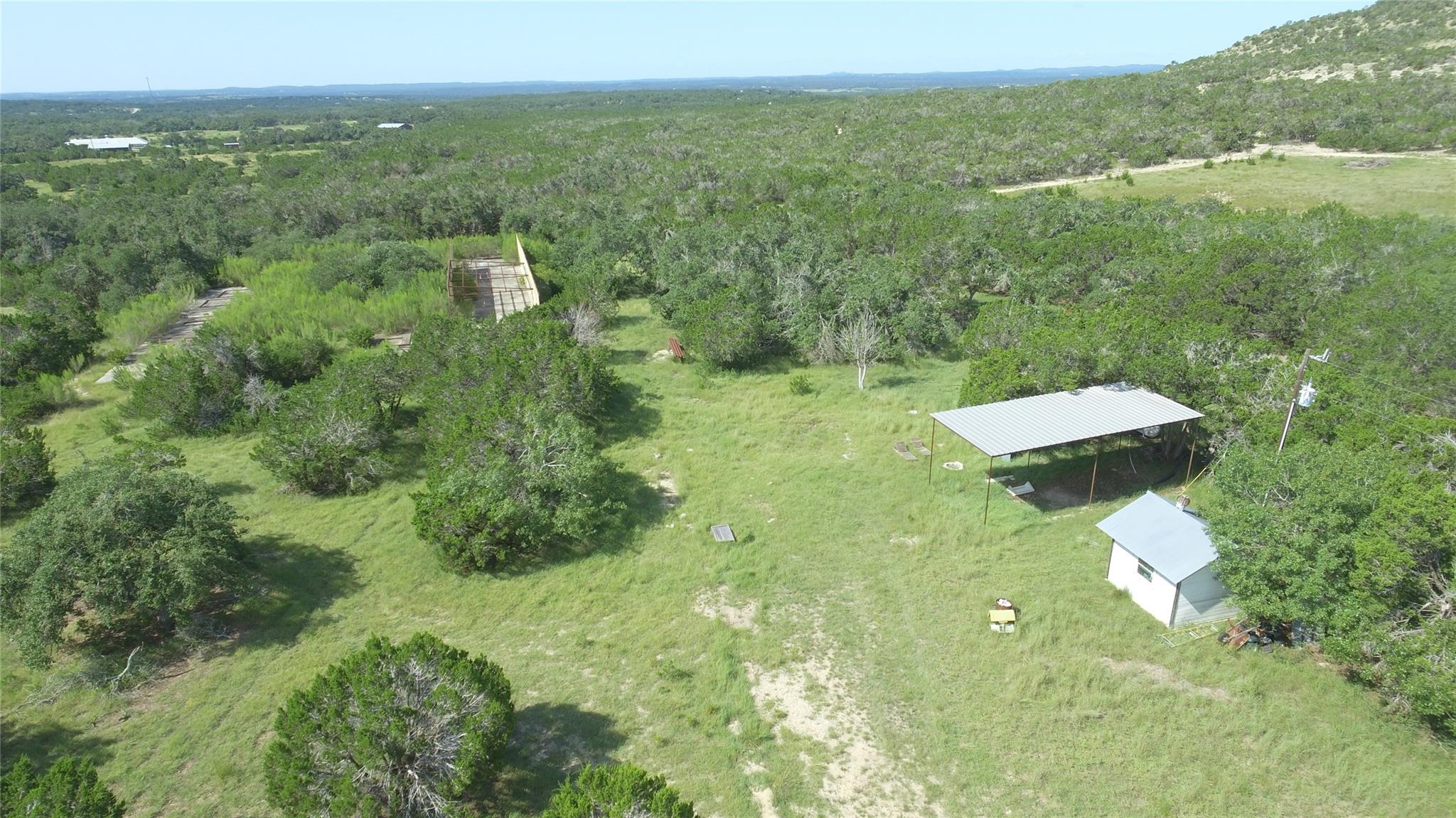 932 High Country Blanco TX 78606