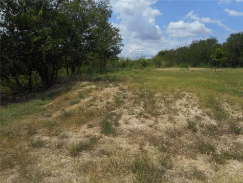 808 W Maple Street Taylor TX 76574