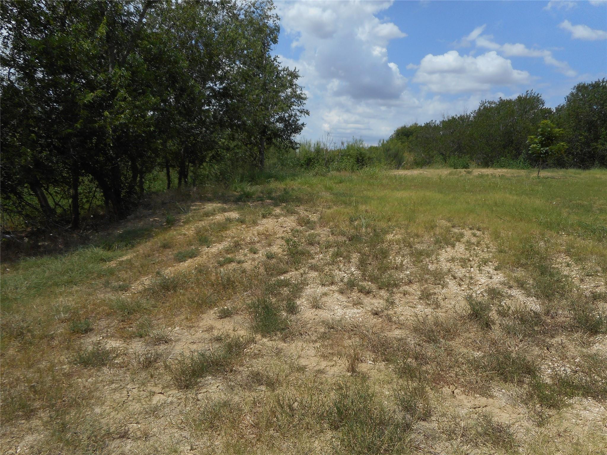 808 W Maple Street Taylor TX 76574