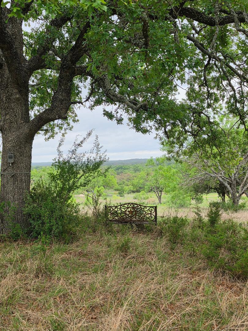 305 Running Brook Trail Spicewood TX 78669