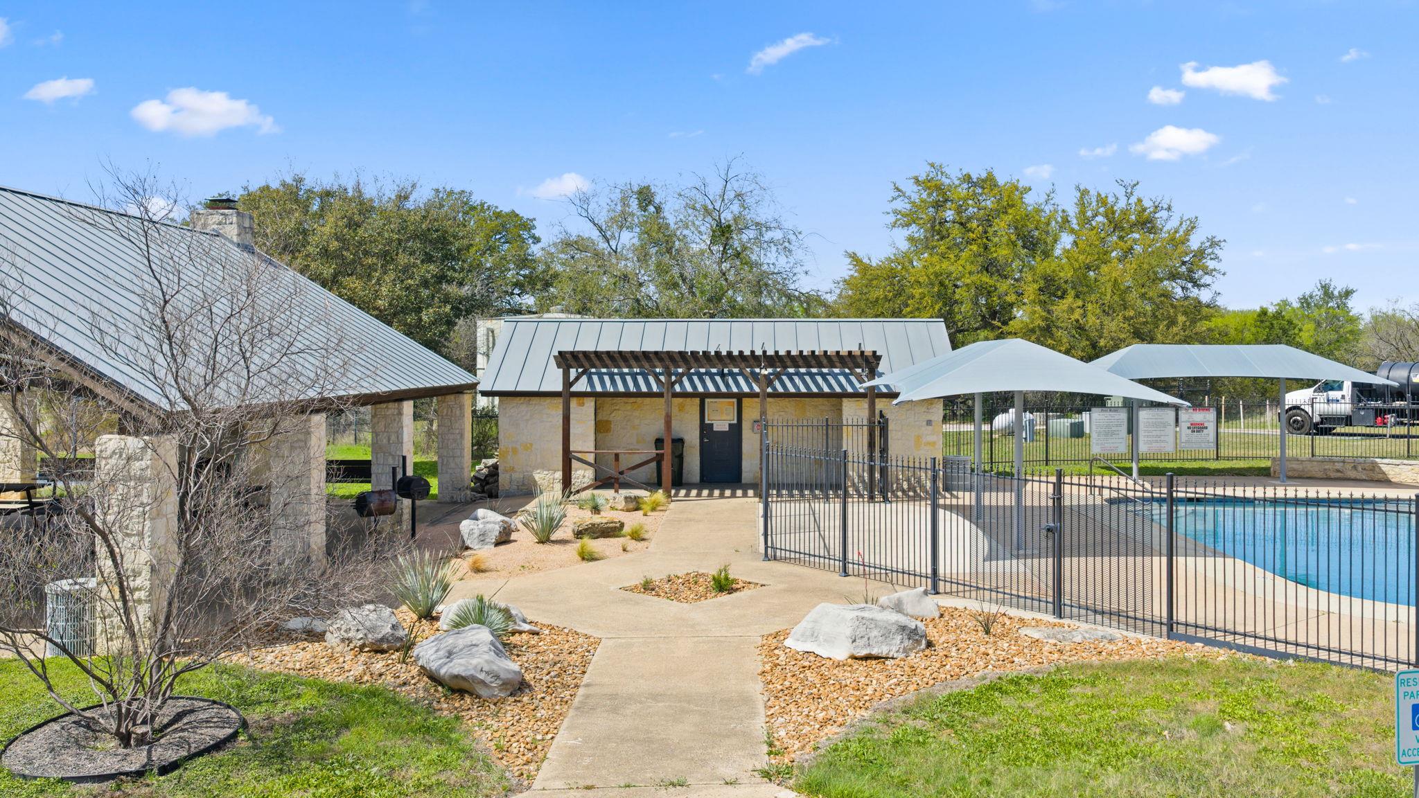 305 Running Brook Trail Spicewood TX 78669