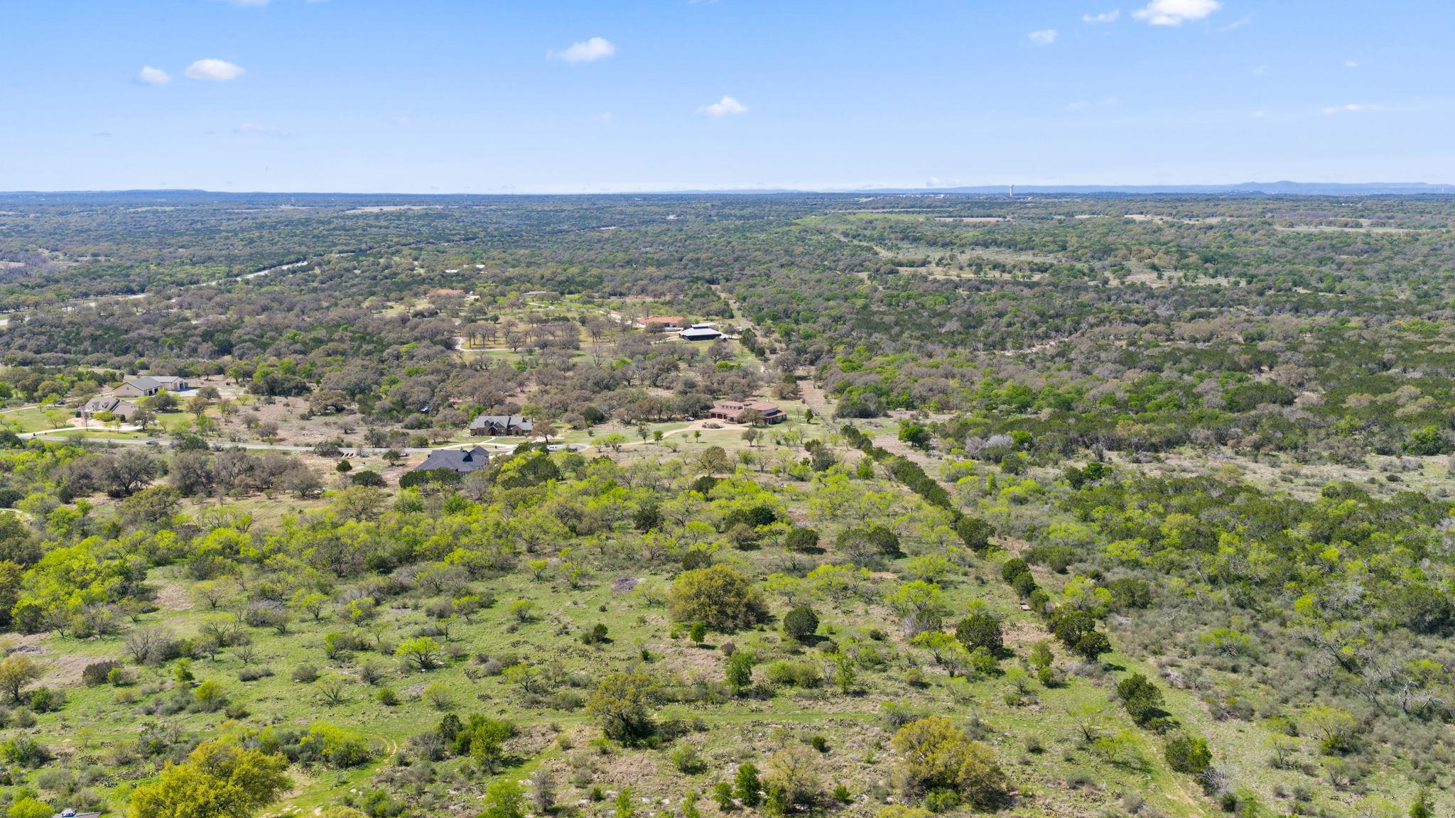 305 Running Brook Trail Spicewood TX 78669