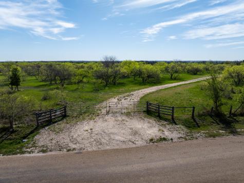 1435 County Road 429 Rockdale TX 76567