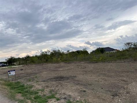 350 Engelke Road Niederwald TX 78640