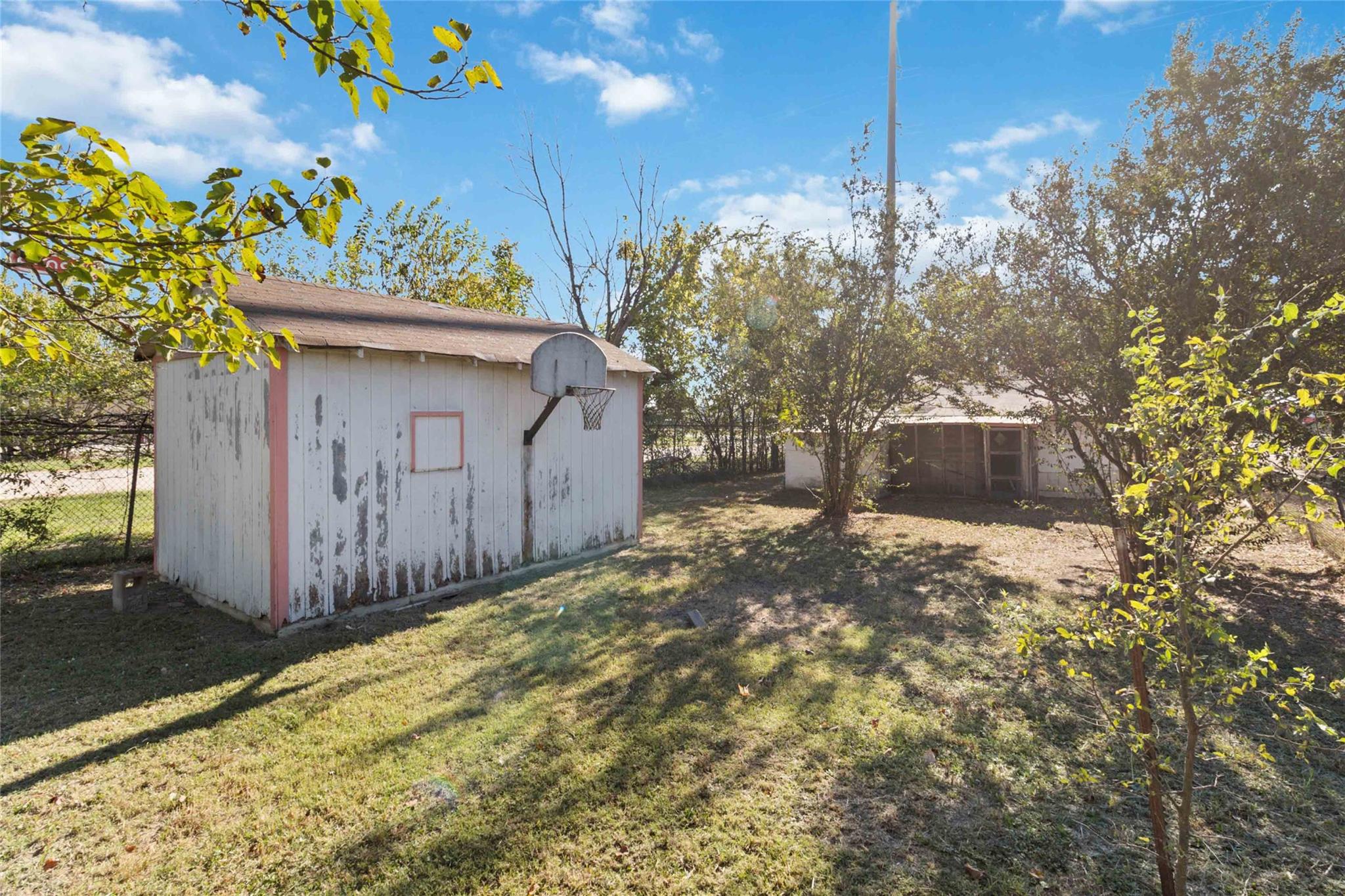 1113 N Old Highway 81 Kyle TX 78640