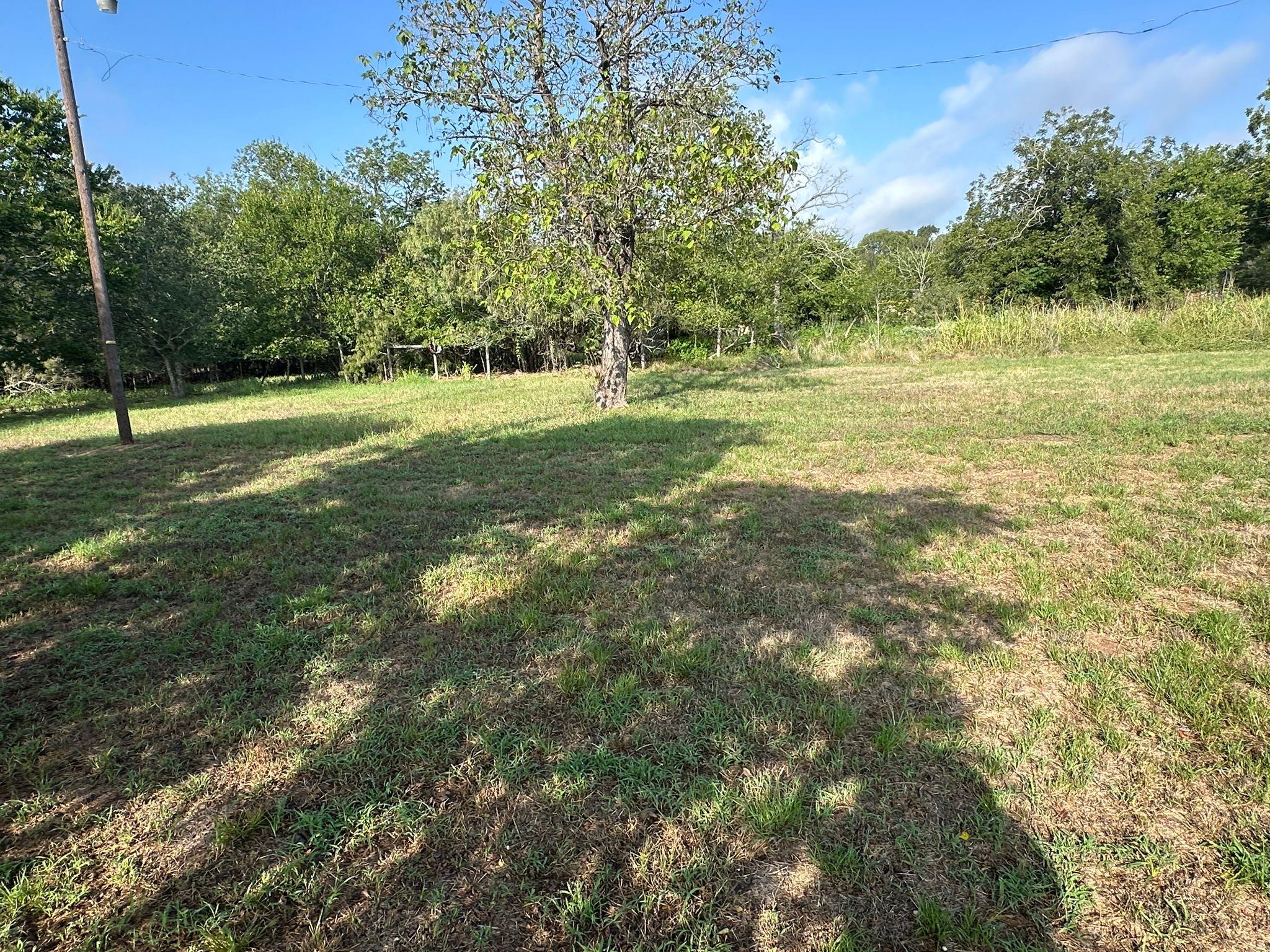 111 Martin Street Luling TX 78648