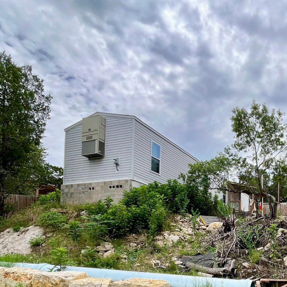 407 Rockport Drive Canyon Lake TX 78133