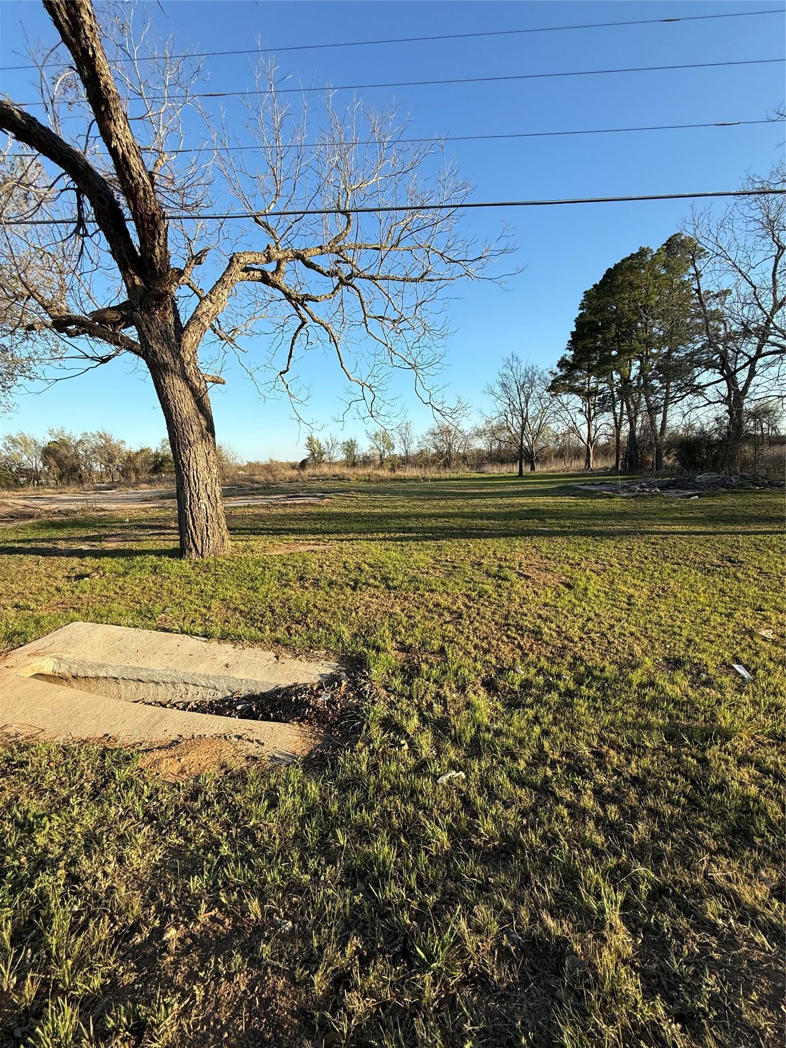 1304 E Cameron Avenue Rockdale TX 76567
