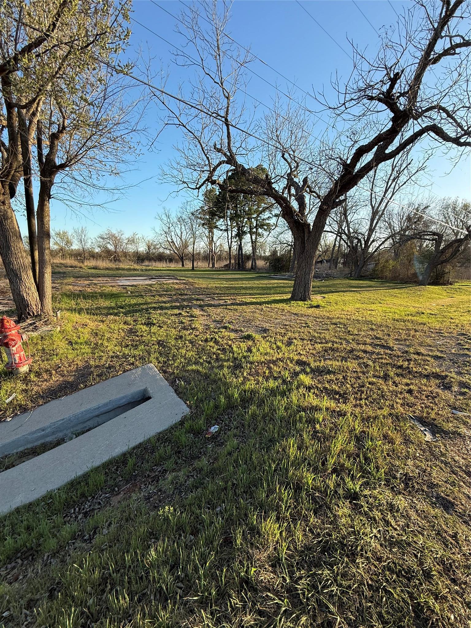 1304 E Cameron Avenue Rockdale TX 76567