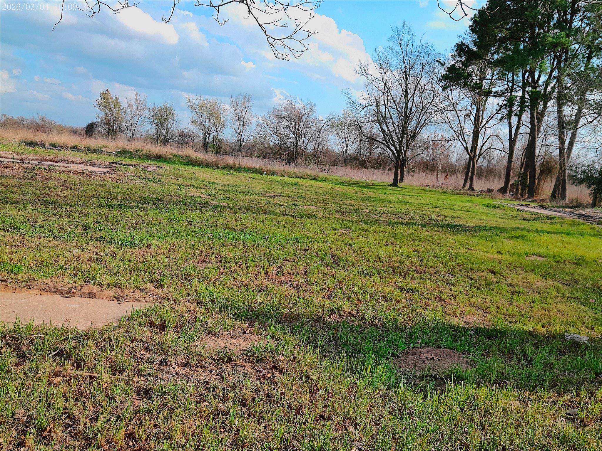 1304 E Cameron Avenue Rockdale TX 76567