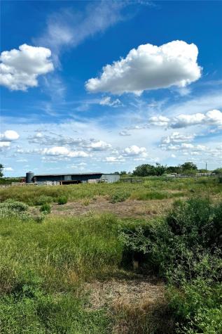386 3g Road Kyle TX 78640
