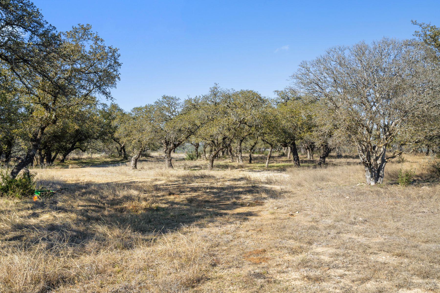 1422 Rm 2766 Johnson City TX 78636