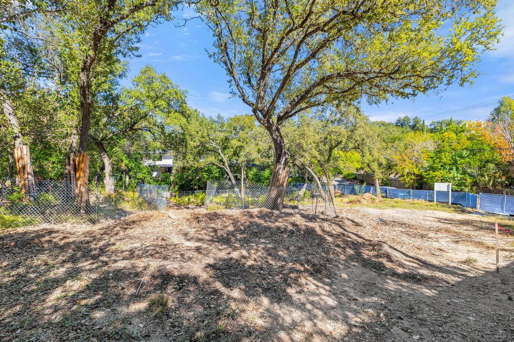 2705 Stratford Drive Austin TX 78746