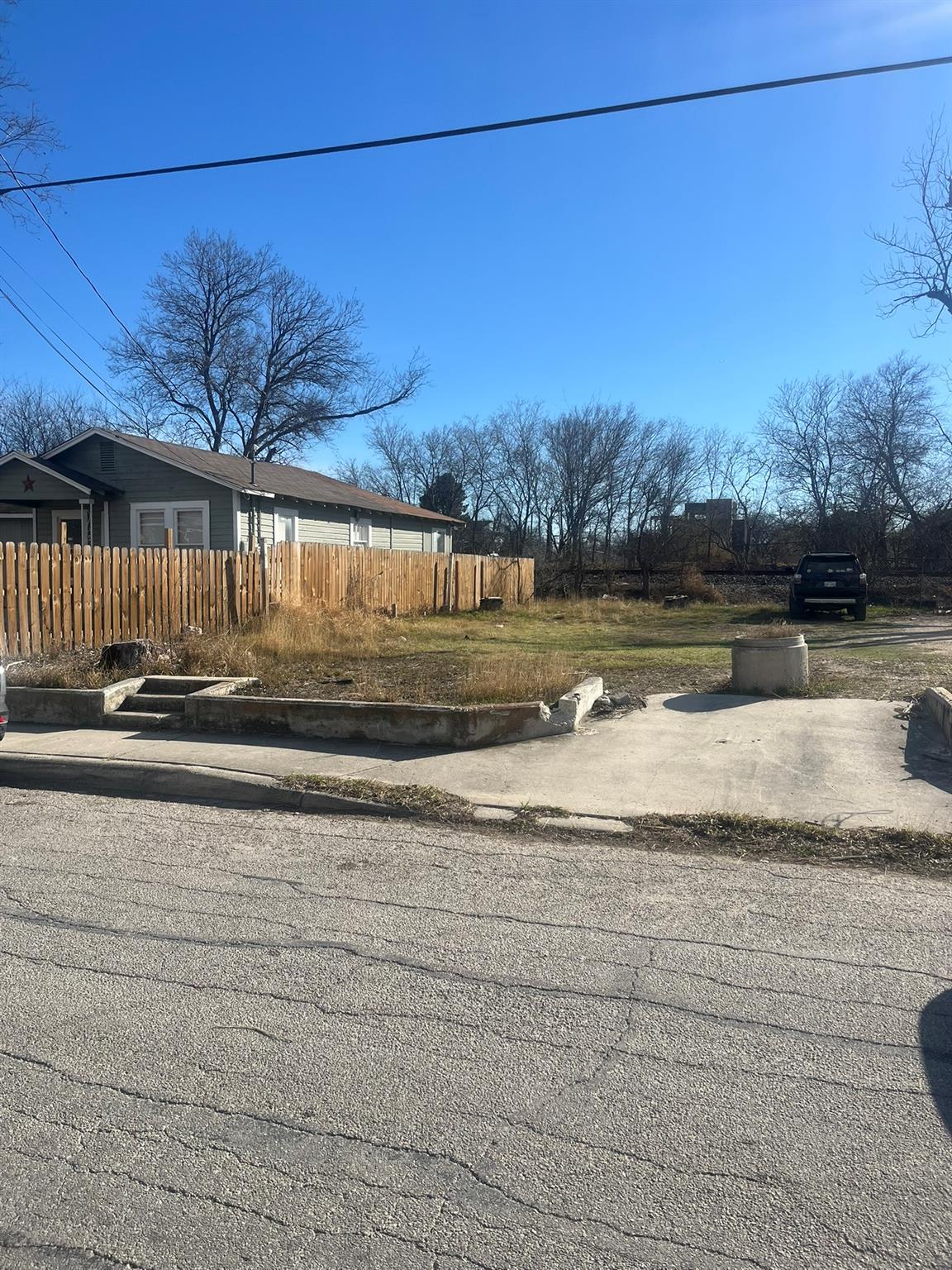 214 E Lachapelle San Antonio TX 78204